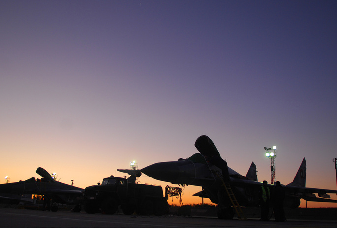 Mig-29, закат, аэродром