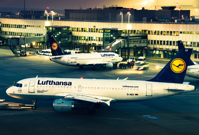 аэропорт, вечер, Lufthansa