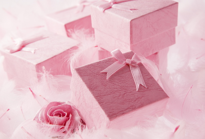 коробки, подарки, розовые, Праздник, сюрприз, бусы