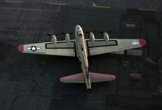 B-17, аэродром, самолёт