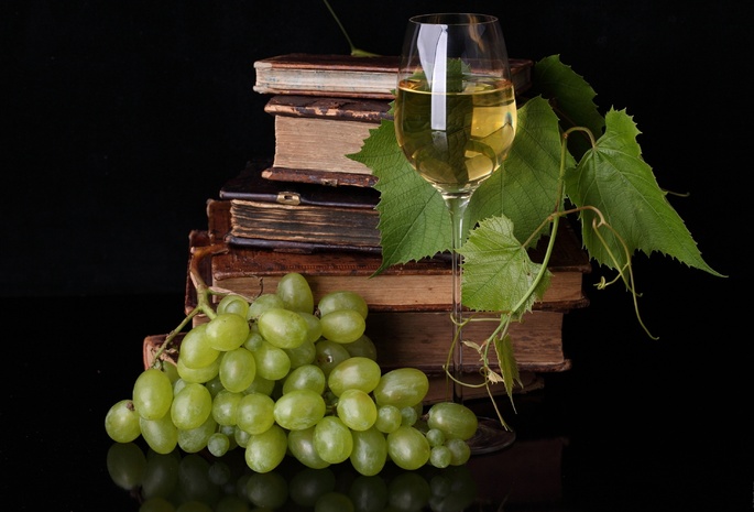 вино, стол, виноград, лиана, книги, бокал, Пища для ума