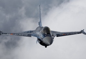 облака, General dynamics f-16 fighting falcon, f-16, истребитель, полёт