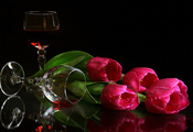 вино, рюмки, Still life, тюльпаны