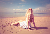 одиночество, mood, море, блондинка, girls, beach, пляж, руки, beauty, песок ...