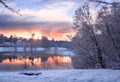 домики, небо, холод, сияние, горизонт, снег, Winter pond, зима