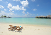 шезлонги, белый песок, остров, сейшелы, Мальдивы