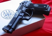 пистолет, упаковочная коробка, Beretta