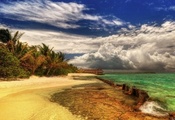 море, пляж, песок, облака, остров, пальмы