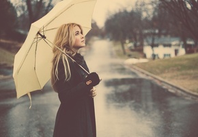 девушка, блондинка, улица, дождь, зонт, влажно